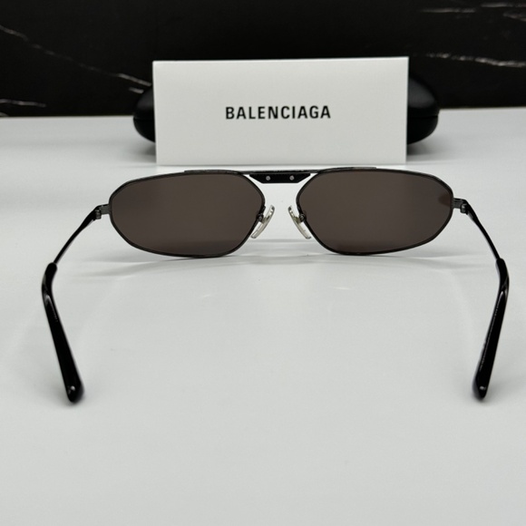 NEW BALENCIAGA BB0245S 001 UNISEX SUNGLASSES - Picture 8 of 11